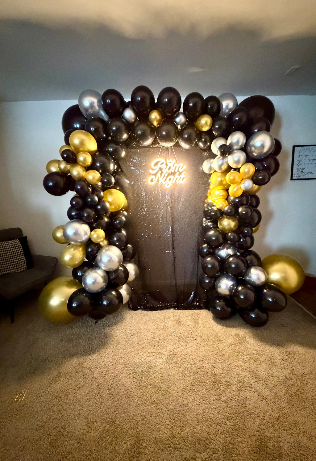 Led PROM NIGHT Square Balloon Arch Rental