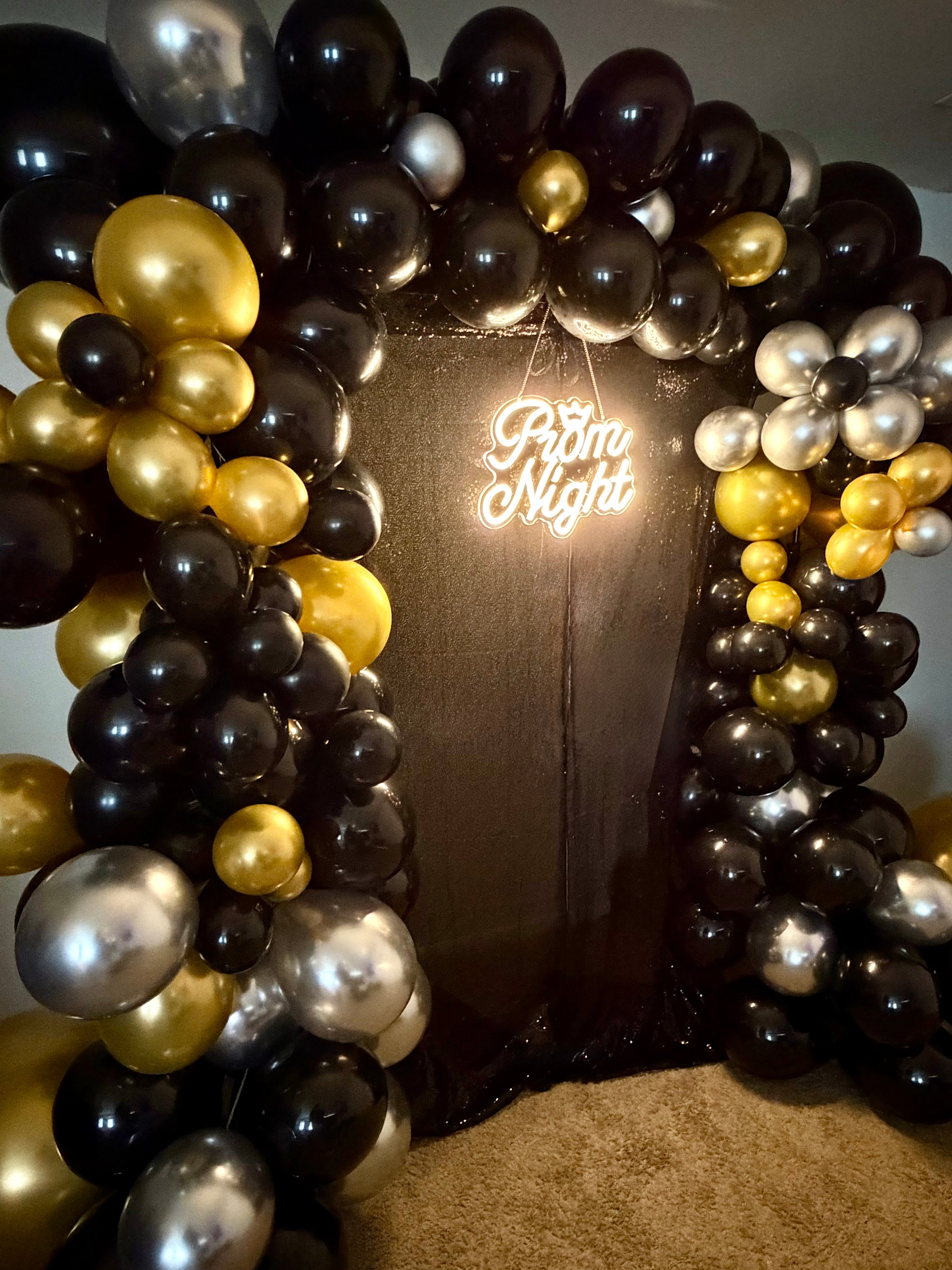 Led PROM NIGHT Square Balloon Arch Rental