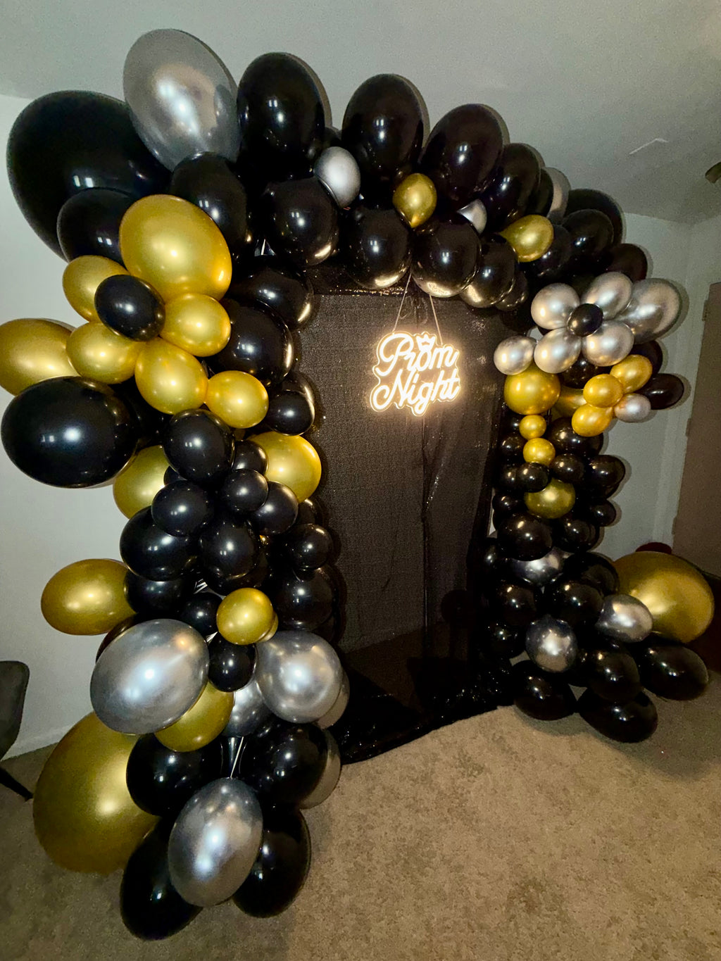Led PROM NIGHT Square Balloon Arch Rental